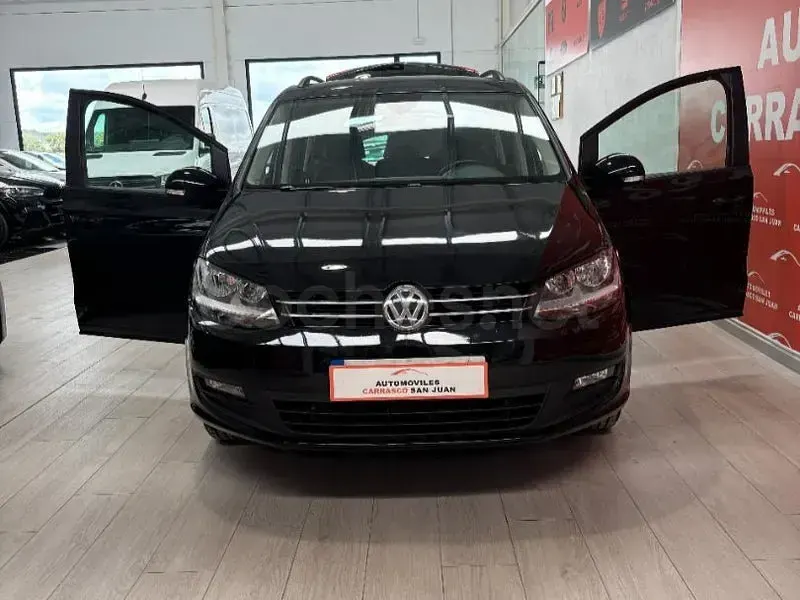 Usado VW Sharan Advance 150 CV (110 kW) 2016 Negro Monovolumen