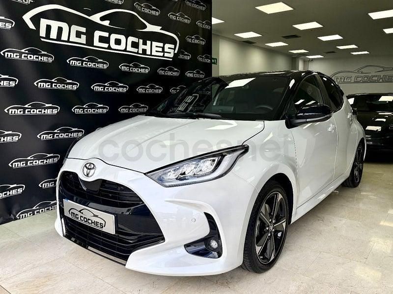 Usado Toyota Yaris Hybrid Plus 116 CV (85 kW) 2025 Blanco Berlina