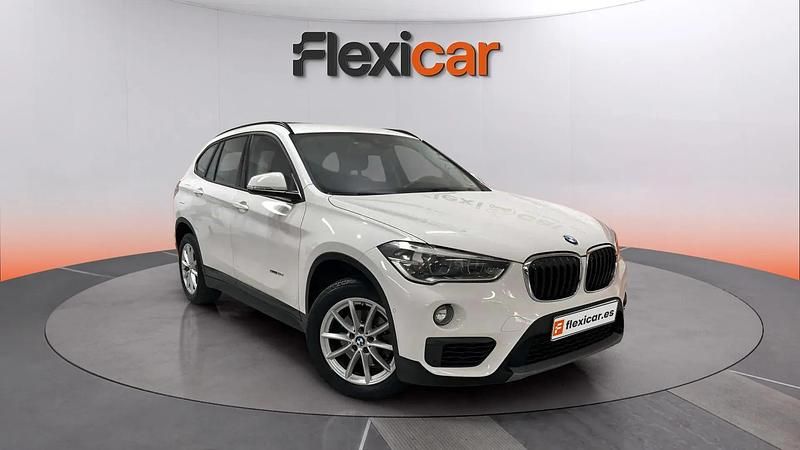 Usado BMW X1 Comfort Edition 190 HP (139 kW) 2018 Branco SUV