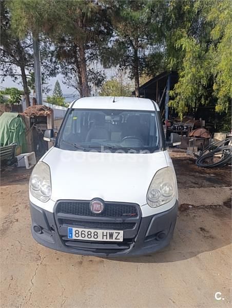 Blanco Usado 2013 Fiat Doblò Active Monovolumen | 6000 € (Precio justo) - Imagen 1/4