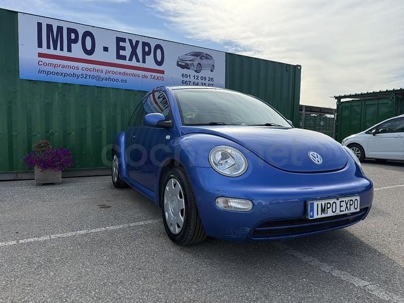 Usado VW New Beetle 102 CV (75 kW) 2001 Azul Utilitario