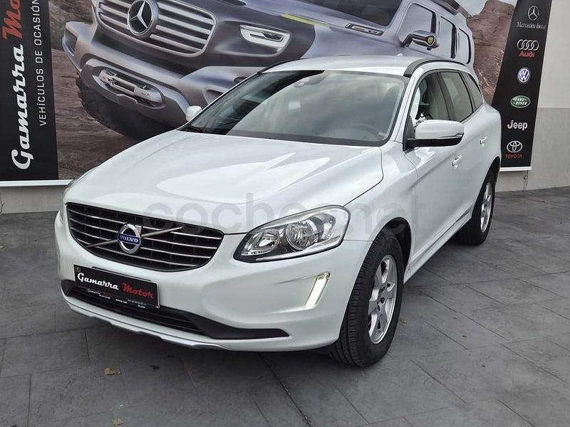 Usado Volvo XC60 Momentum 190 CV (139 kW) 2015 Blanco SUV