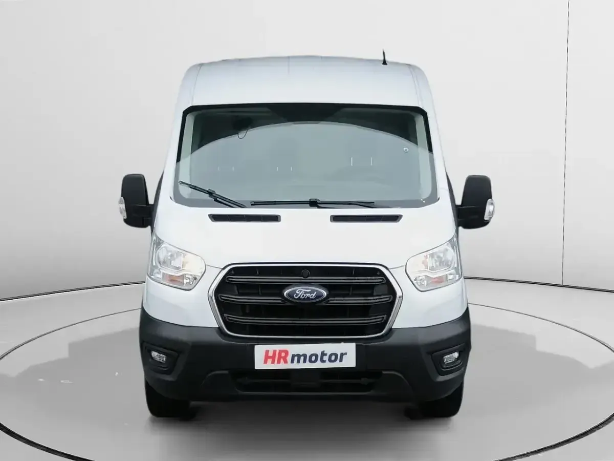 Usado Ford Transit Trend 130 CV (95 kW) 2022 Blanco Berlina