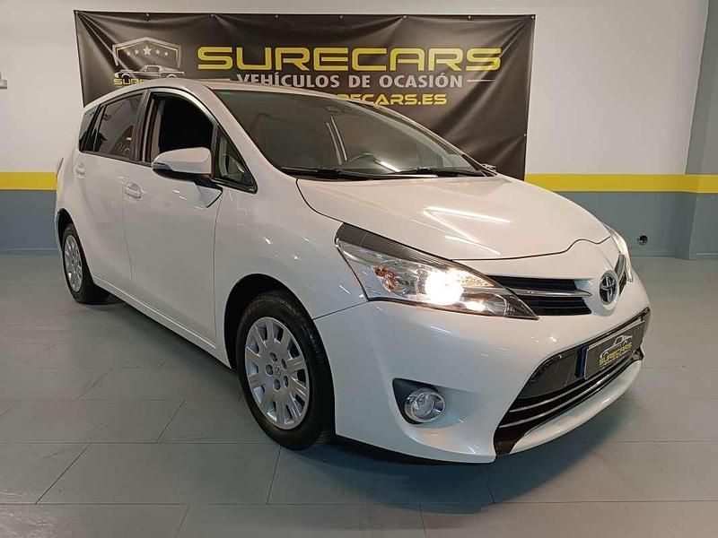 Blanco Usado 2017 Toyota Verso Business Edition Monovolumen | 15.990 € (Un poco caro) - Imagen 1/4