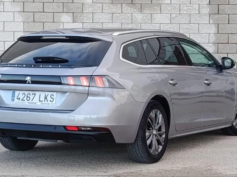 Usado Peugeot 508 Active 130 CV (95 kW) 2020 Gris / plata Familiar