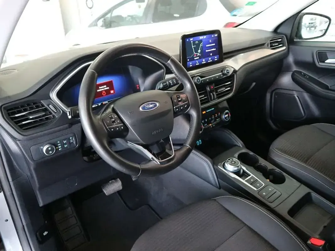 Usado Ford Kuga Titanium 190 CV (139 kW) 2022 Gris SUV