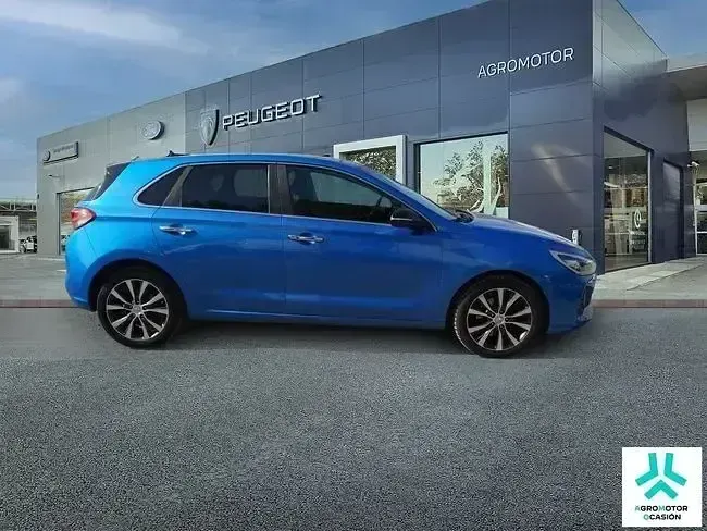 Usado Hyundai i30 Style 136 CV (100 kW) 2017 Azul Berlina