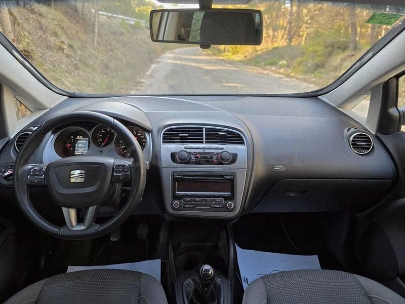 Usado Seat Altea XL I-Tech 105 CV (77 kW) 2013 Blanco Monovolumen