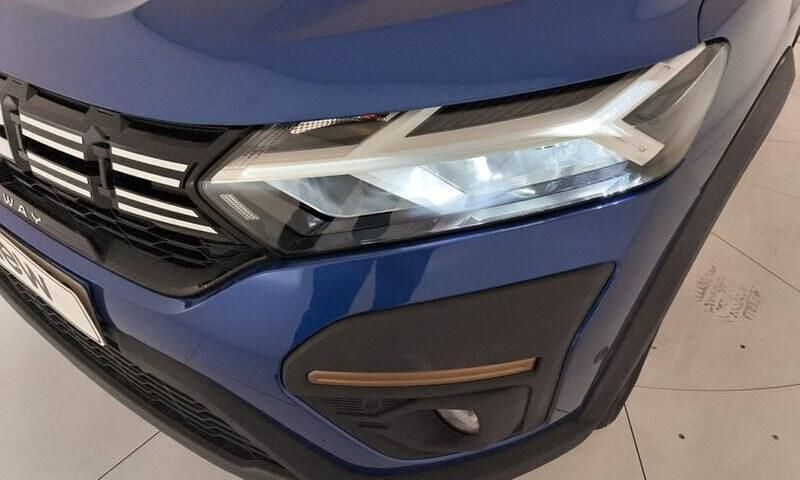 Usado Dacia Sandero Extreme 100 CV (73 kW) 2025 Azul Berlina