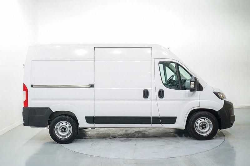 Usado Fiat Ducato 140 CV (102 kW) 2024 Blanco Van