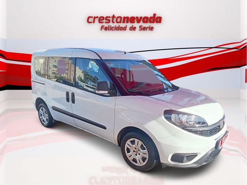 Usado Fiat Doblò 105 CV (77 kW) 2023 Blanco Monovolumen