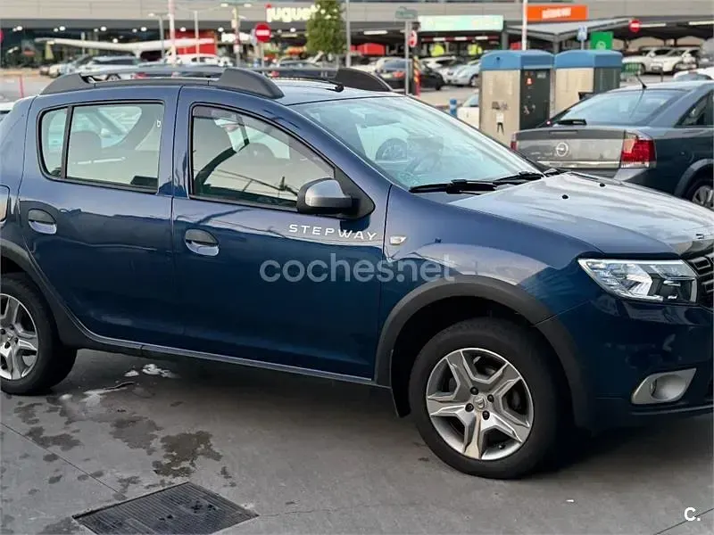 Usado Dacia Sandero Stepway Ambiance 90 CV (66 kW) 2018 Azul Berlina