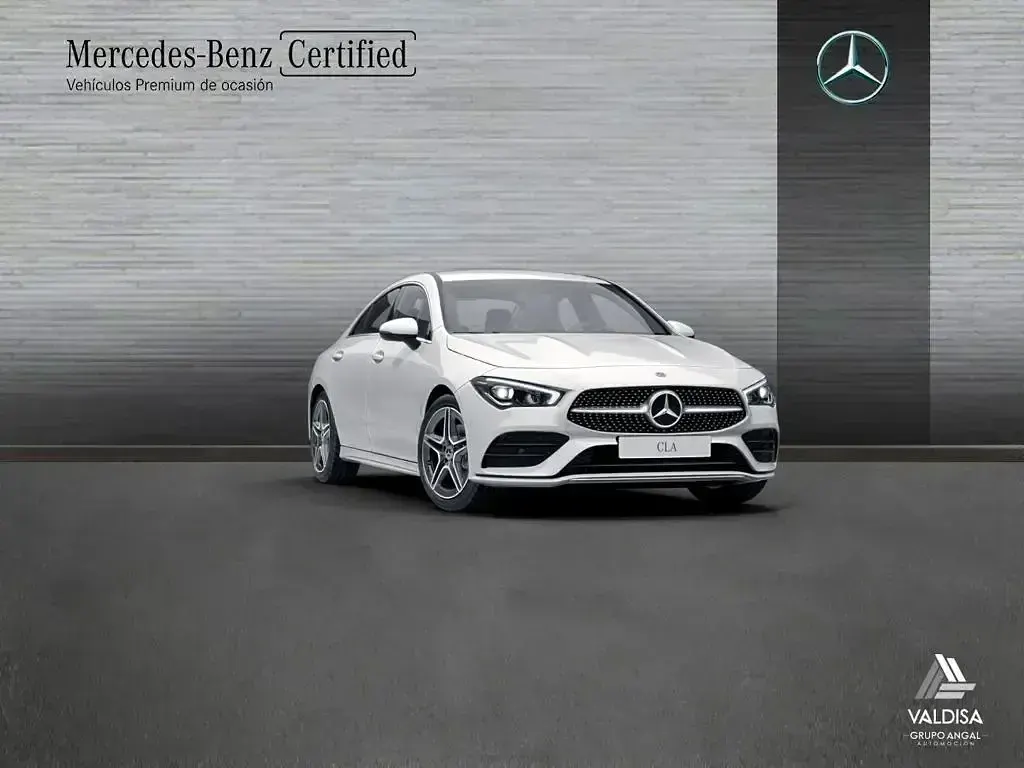 Usado Mercedes CLA180 136 CV (100 kW) 2023 Blanco polar Coupe