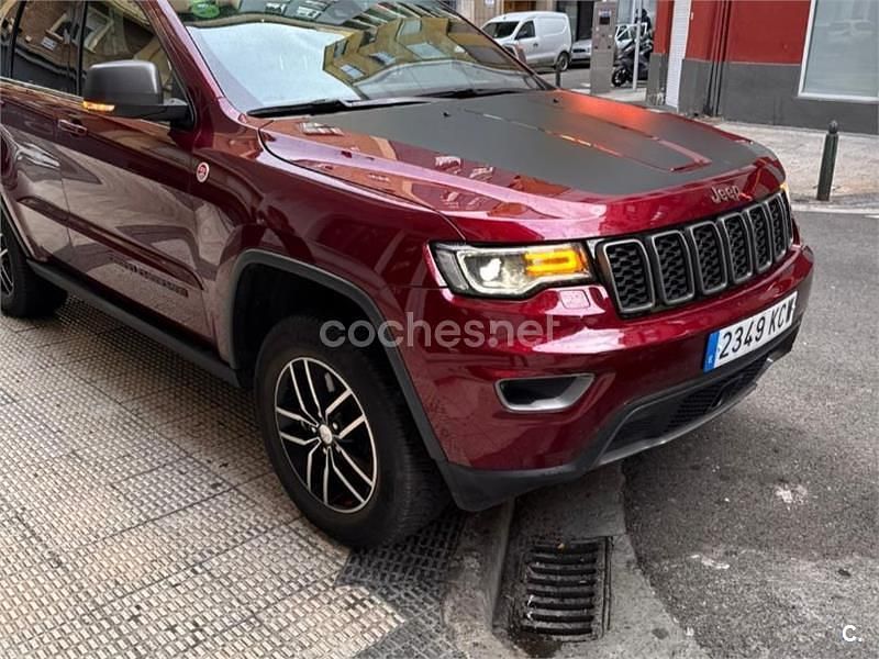 Usado Jeep Grand Cherokee Trailhawk 250 HP (183 kW) 2017 Vermelho SUV