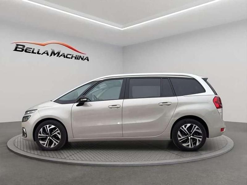 Usado Citroën C4 Shine 131 CV (96 kW) 2021 Blanco Monovolumen