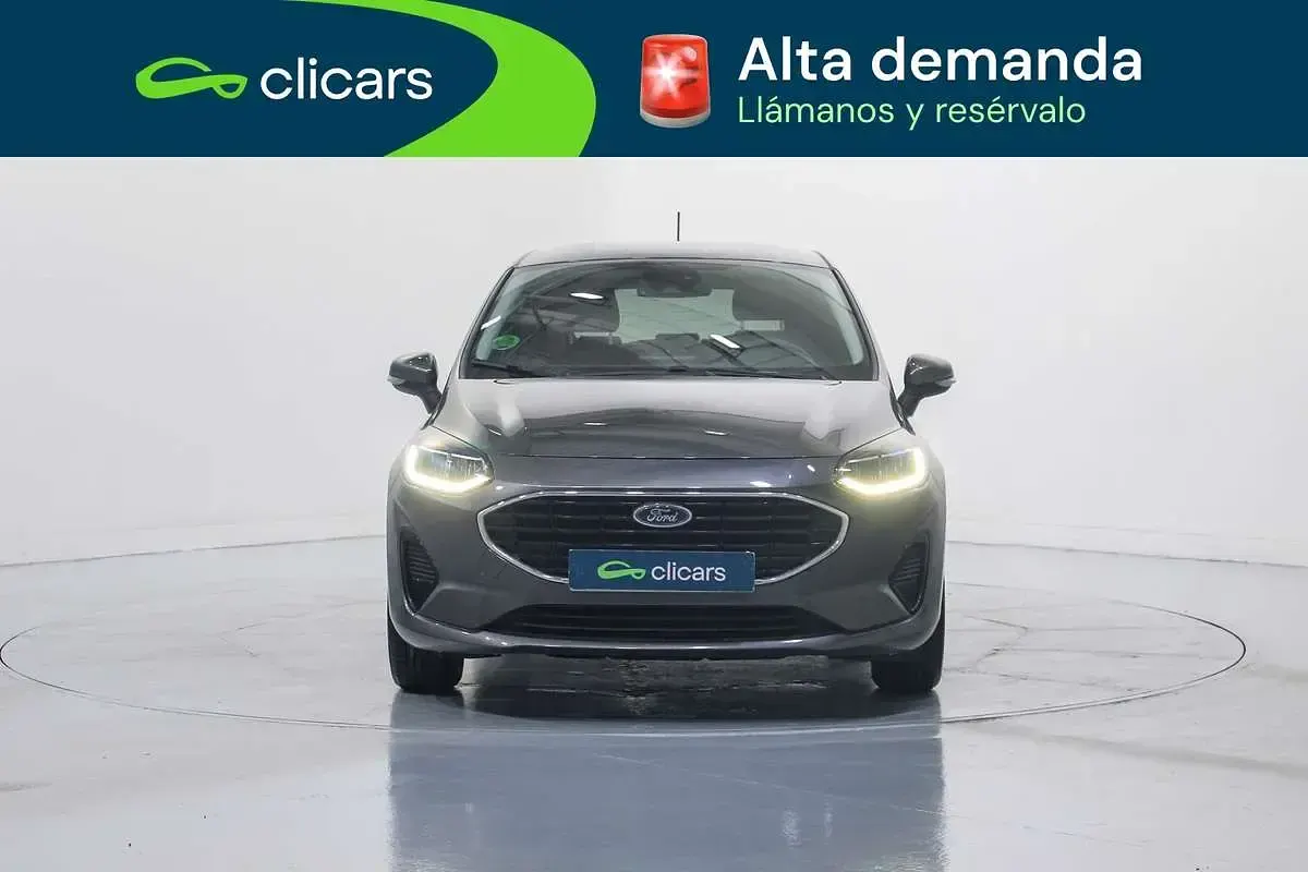 Usado Ford Fiesta Trend 75 CV (55 kW) 2023 Gris Utilitario
