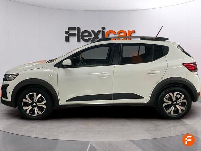 Usado Dacia Sandero Comfort 91 CV (66 kW) 2022 Blanco