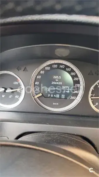 Usado Mercedes 200 75 CV (55 kW) 1993 Gris / plata Familiar