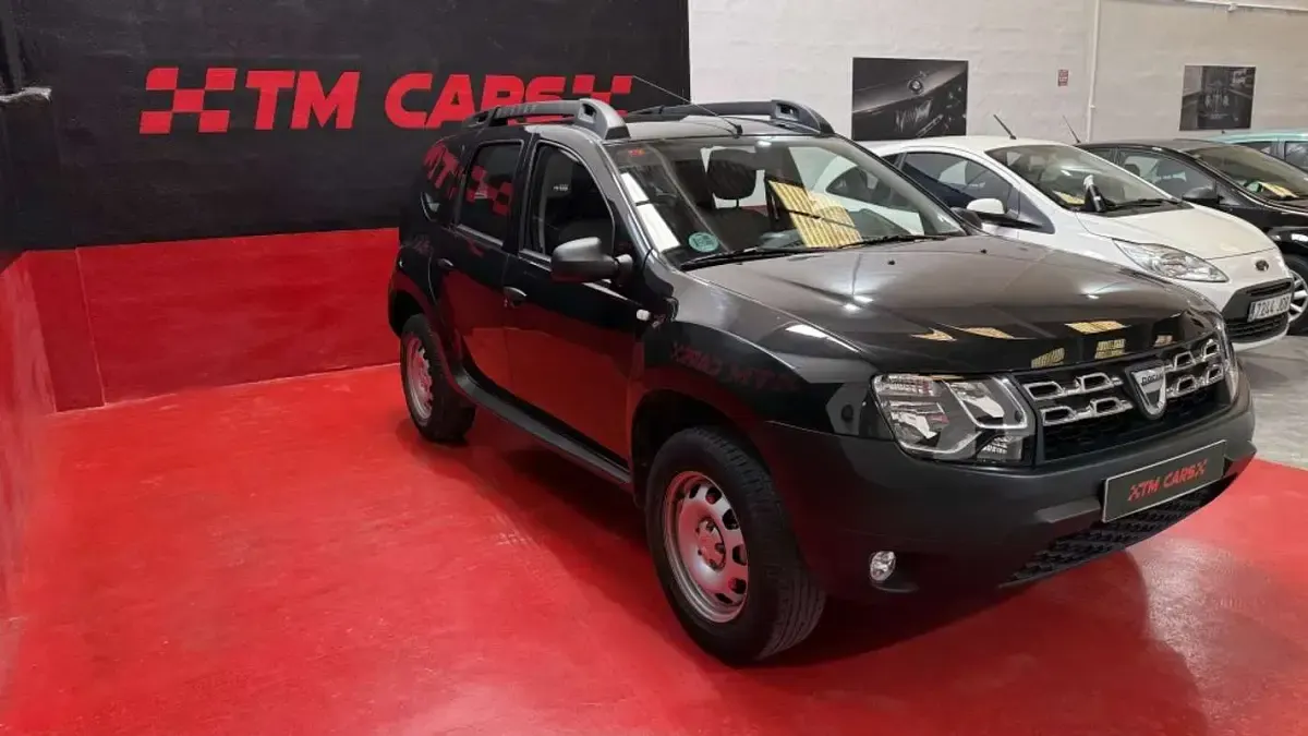 Usado Dacia Duster Ambiance 125 CV (91 kW) 2015 Negro SUV