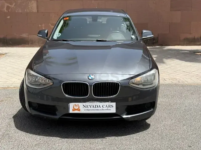Usado BMW 116 116 CV (85 kW) 2013 Gris / plata Utilitario