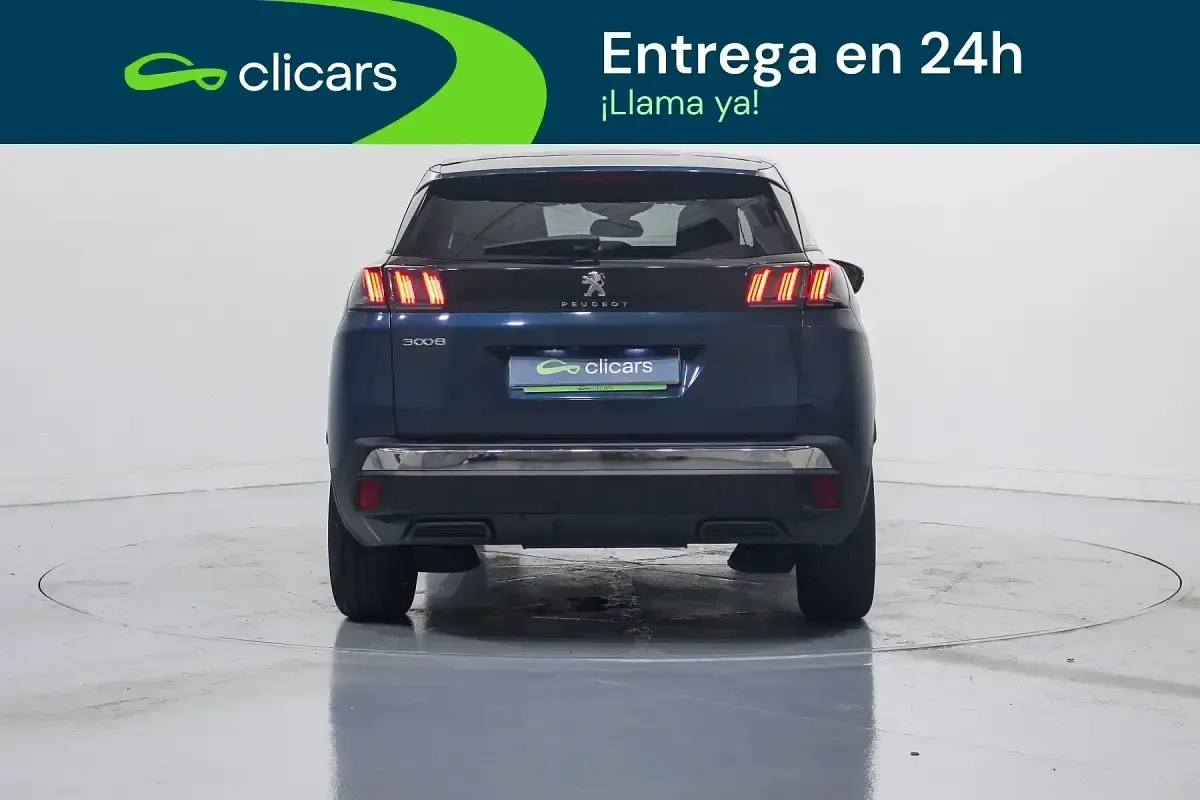 Usado Peugeot 3008 Allure 136 CV (100 kW) 2024 Azul SUV