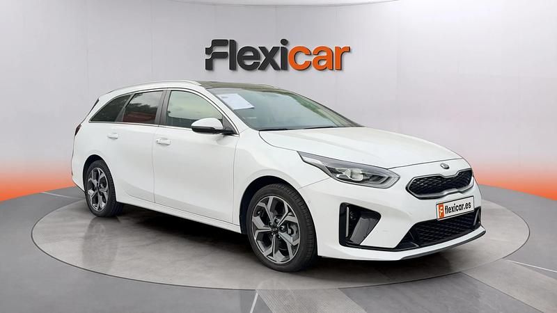 Używany Kia Ceed 141 KM (103 kW) 2022 Hatchback