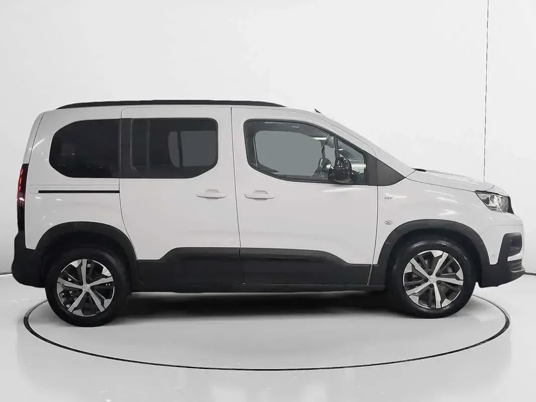 Usado Peugeot Rifter Business-Line 102 CV (75 kW) 2023 Blanco Monovolumen
