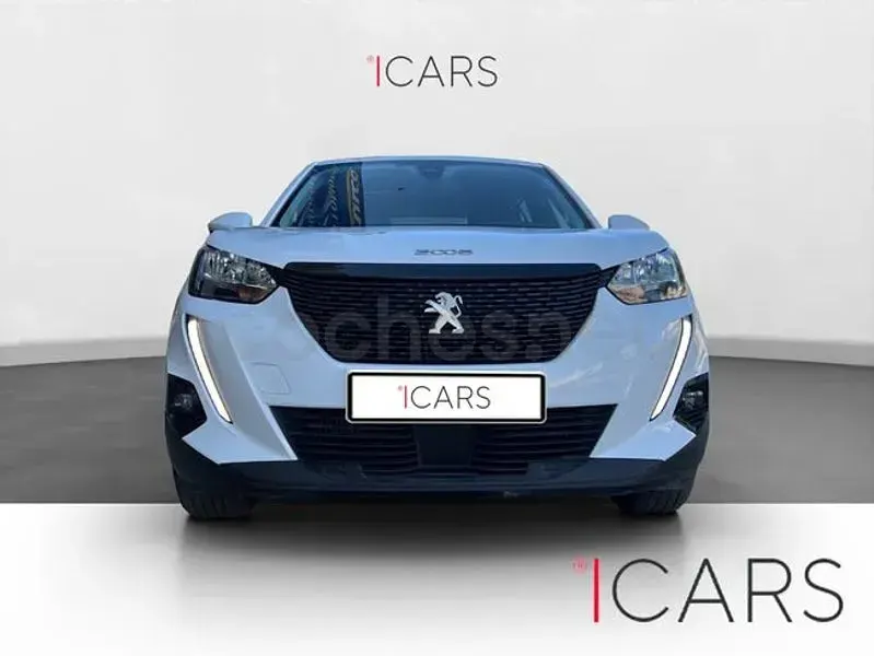 Usado Peugeot 2008 Active 110 CV (80 kW) 2021 Blanco SUV