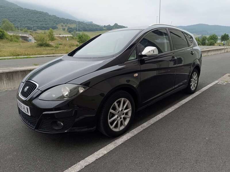 Negro Usado 2012 Seat Altea XL Reference Monovolumen | 5990 € (Precio justo) - Imagen 1/4