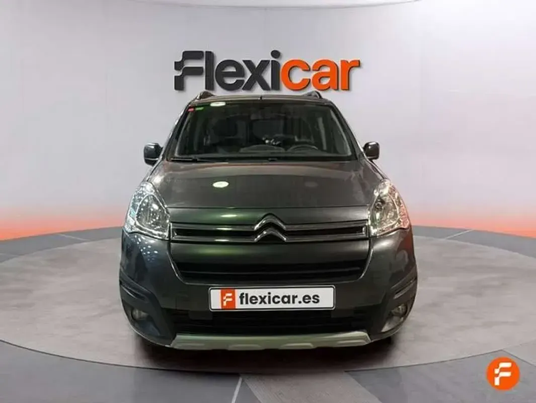 Usado Citroën Berlingo Feel 100 CV (73 kW) 2017 Gris Monovolumen