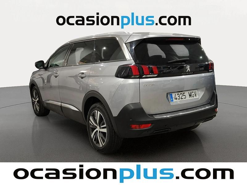 Usado Peugeot 5008 Allure 131 CV (96 kW) 2023 Gris SUV