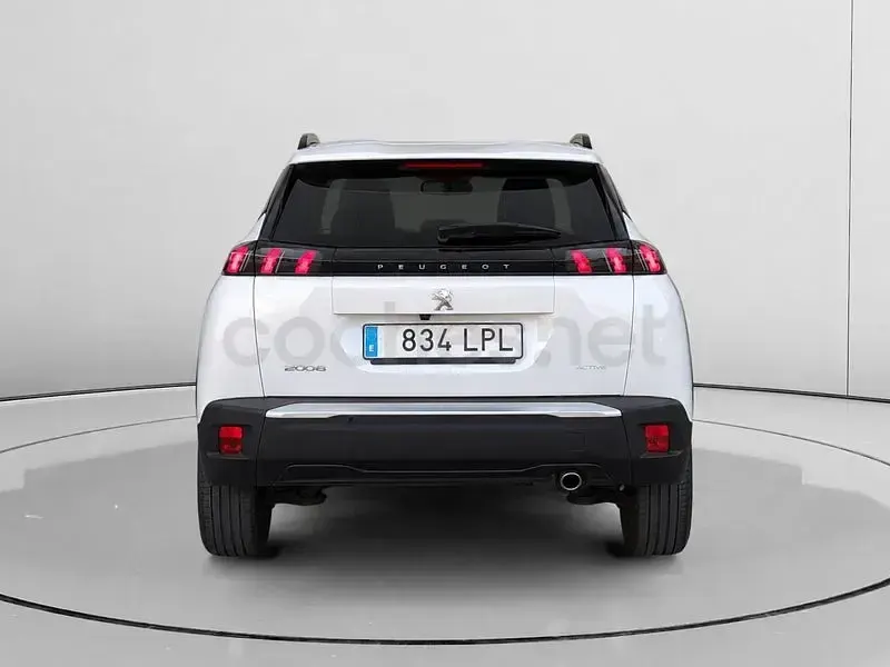 Usado Peugeot 2008 Allure 110 CV (80 kW) 2021 Blanco SUV