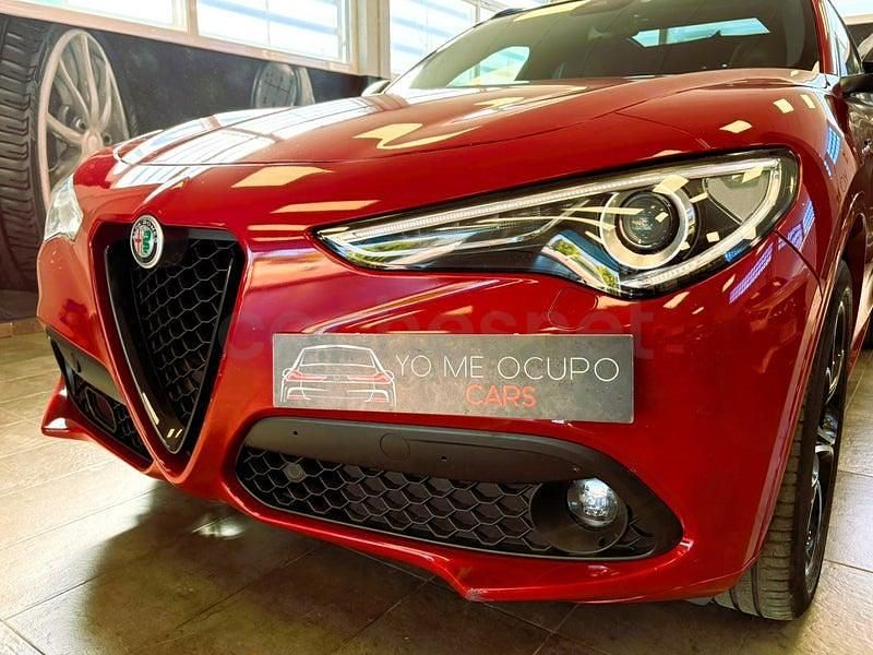 Usado Alfa Romeo Stelvio Ti 210 CV (154 kW) 2021 Granate SUV