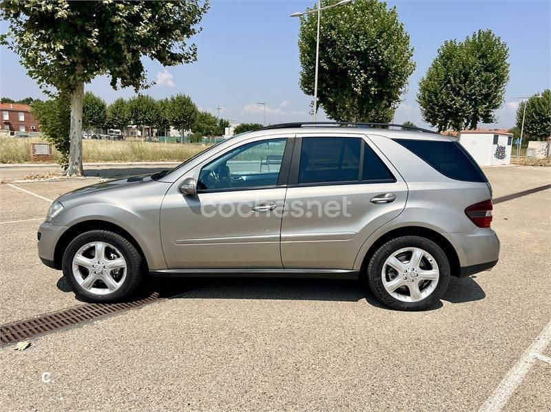 Usado Mercedes ML350 272 CV (200 kW) 2007 Marrón SUV