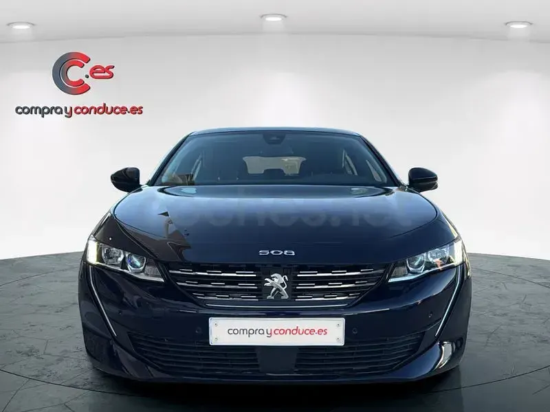Usado Peugeot 508 Allure 131 CV (96 kW) 2022 Gris / plata Berlina