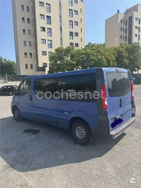 Usado Opel Vivaro 114 CV (83 kW) 2012 Azul Monovolumen