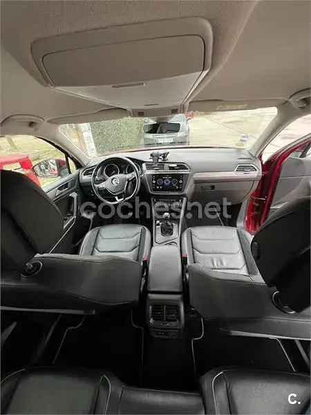 Usado VW Tiguan Allspace Advance 150 CV (110 kW) 2019 Granate SUV