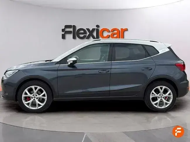 Usado Seat Arona FR 150 CV (110 kW) 2023 Gris SUV