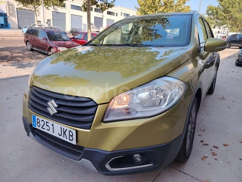 Verde Usado 2016 Suzuki SX4 S-Cross GLX SUV | 8999 € - Imagen 1/4