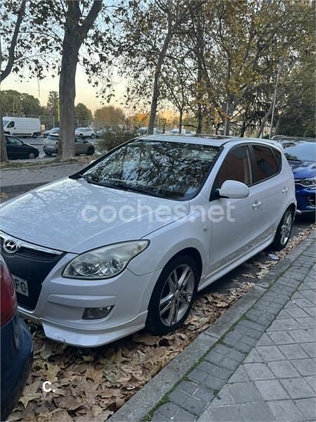 Blanco Usado 2008 Hyundai i30 Premium Berlina | 3200 € - Imagen 1/4