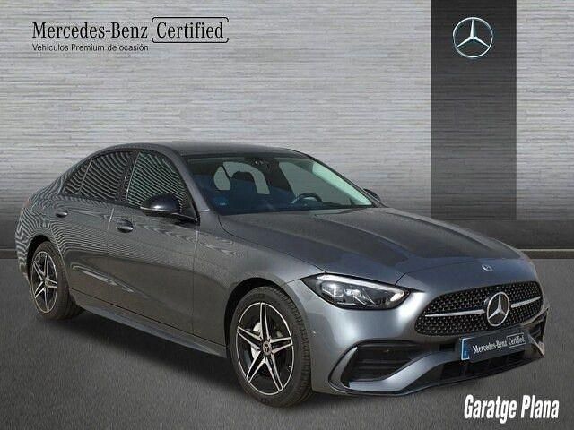 Usado Mercedes C300e AMG line 313 CV (230 kW) 2024 Gris selenita Berlina