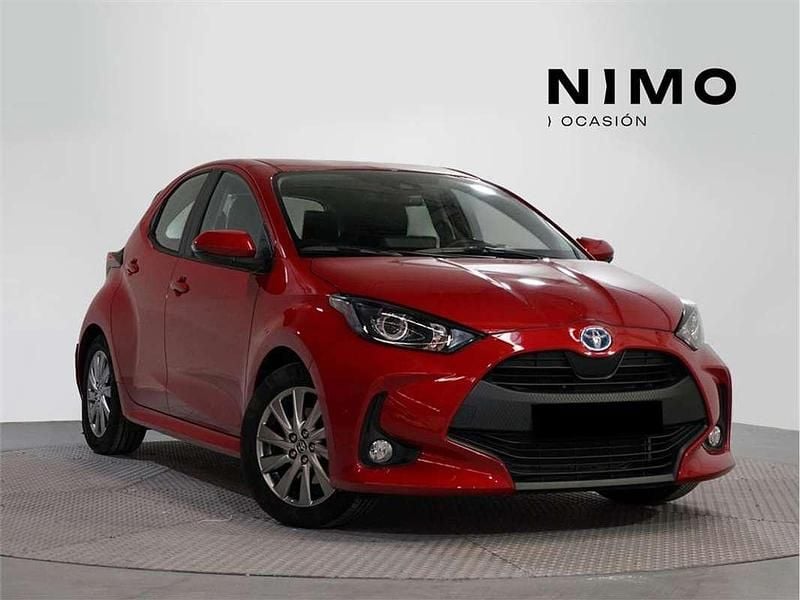 Usado 2024 Toyota Yaris Hybrid Active Utilitario | 21.000 € (Precio justo) - Imagen 1/4