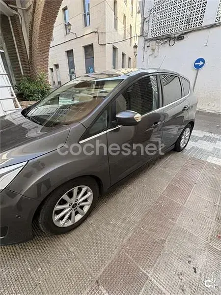 Usado Ford C-MAX Titanium 125 CV (91 kW) 2015 Gris / plata Monovolumen