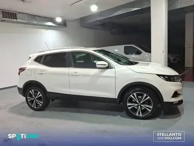 Usado Nissan Qashqai Acenta 140 CV (102 kW) 2020 Blanco SUV