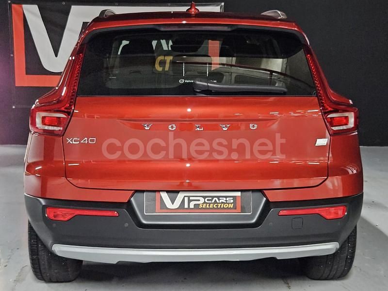 Usado Volvo XC40 Plus 262 CV (192 kW) 2021 Rojo SUV