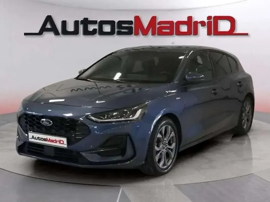 Używany Ford Focus ST-Line 126 KM (92 kW) 2022 Niebieski Sedan/Limuzyna