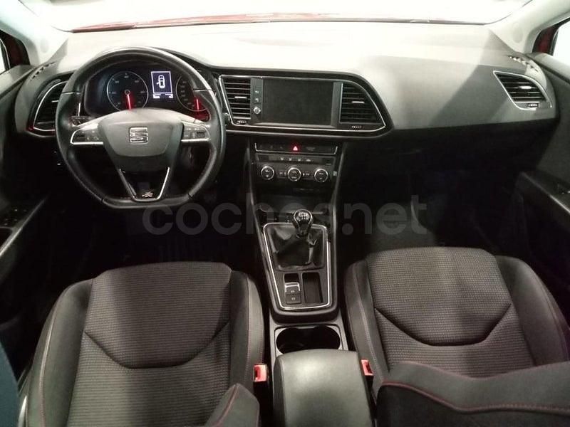 Usado Seat Leon FR 130 CV (95 kW) 2019 Rojo Familiar