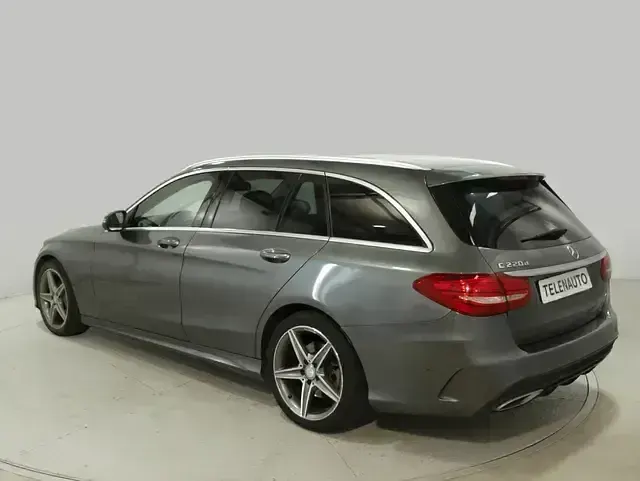 Usado Mercedes C220 Avantgarde 170 CV (125 kW) 2017 Gris Familiar