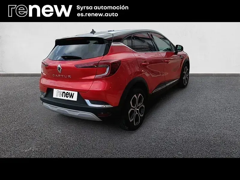 Usado Renault Captur Zen 140 CV (102 kW) 2022 Rojo SUV