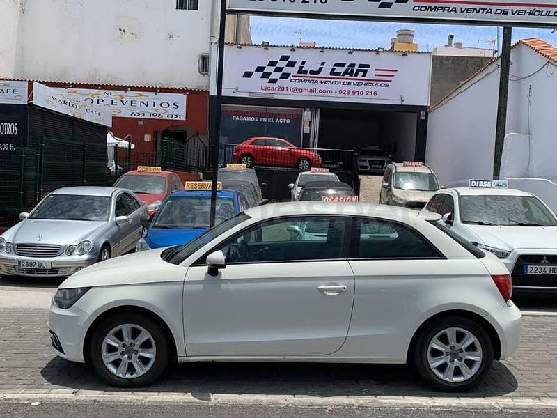 Usado Audi A1 Ambition 105 CV (77 kW) 2011 Blanco Utilitario